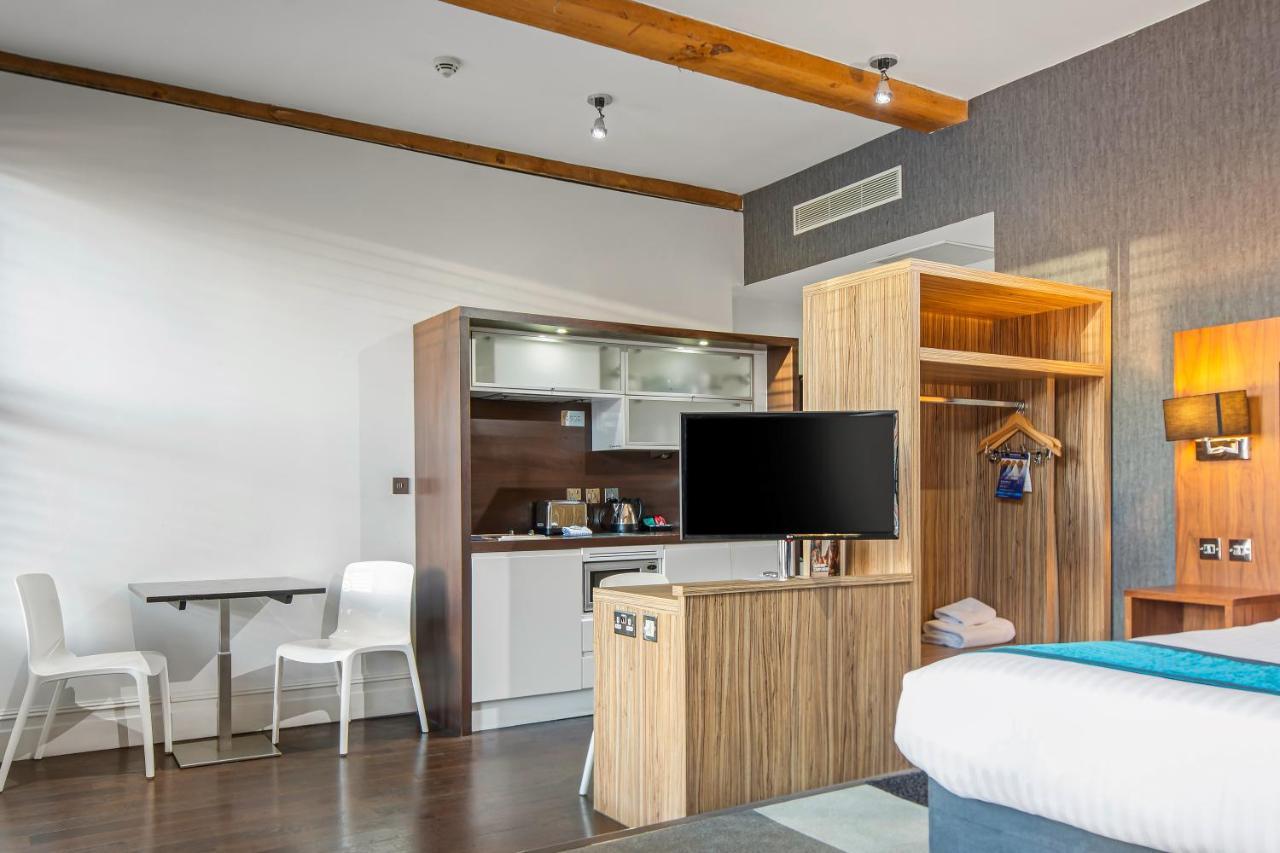 Roomzzz Manchester City Exteriör bild