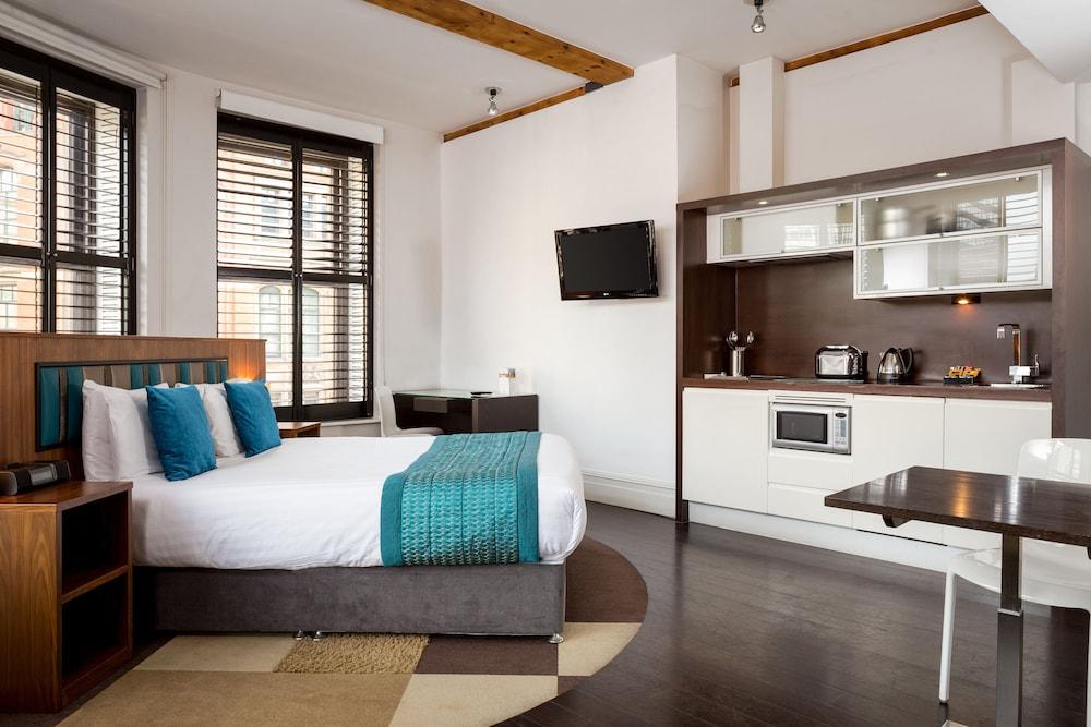 Roomzzz Manchester City Exteriör bild